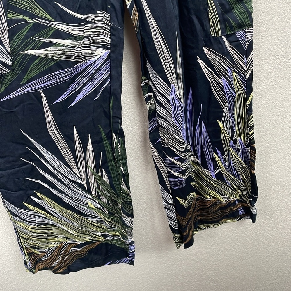 T TAHARI Printed Wide Leg Cargo Pants In Fan Print Tropical Hawaii Sz XS - Picture 7 of 13